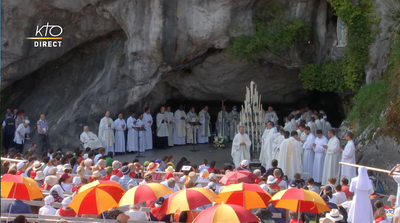 20220715 Lourdes Messe grotte 10.05.19