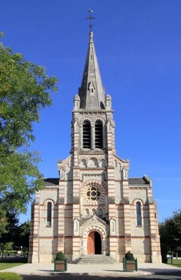 Oucques : église St Jacques le Majeur