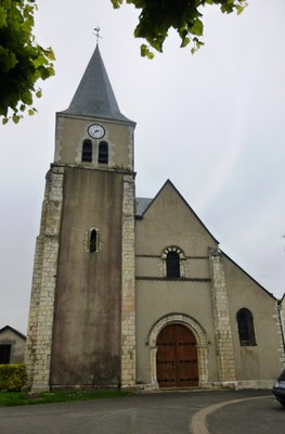 Coulommiers-la-Tour : église Saint Jean-Baptiste